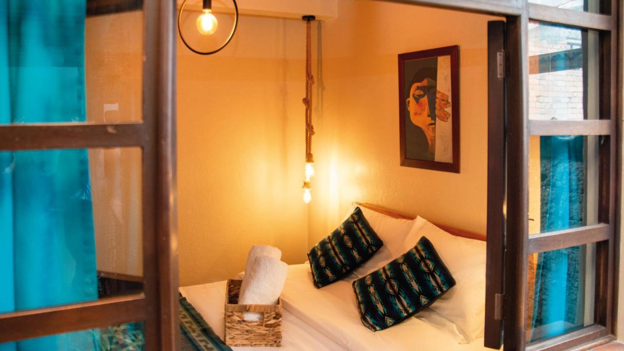 Hostal Restaurant La Cigale クエンカ エクステリア 写真